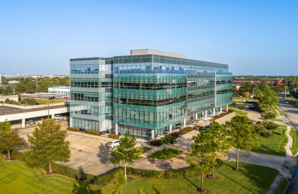 Aerial view of Galen's new Houston-Clear Lake campus location.