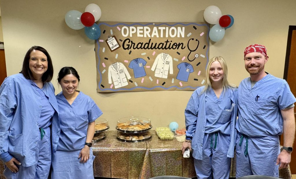 Riley Corner and Laura Lee completed their ASN to BSN 🩺 Cindy Hand and DeWayne Jordan completed their MSN/NP